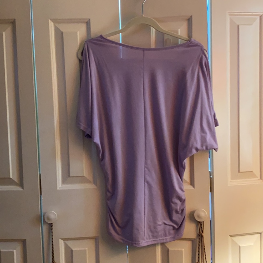 Ladies top - Picture 2 of 2
